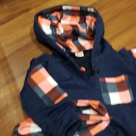 2 piece boys outfit - Picture 2 of 2